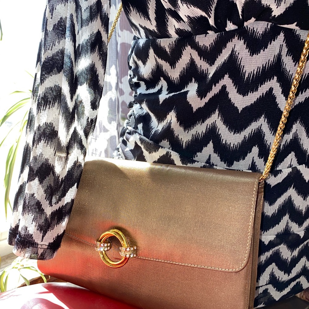 Vintage Rodo Italian cross body luxury bag 💼 ✨